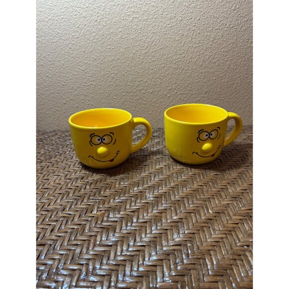 Vintage Yellow 3D Smiley Face Ceramic Mug Set Of 2 - Picture 1 of 7